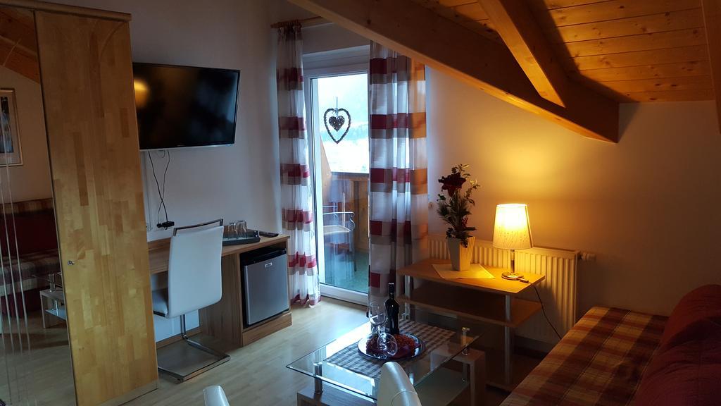 Hotel Gletschermuehle Flattach Bagian luar foto